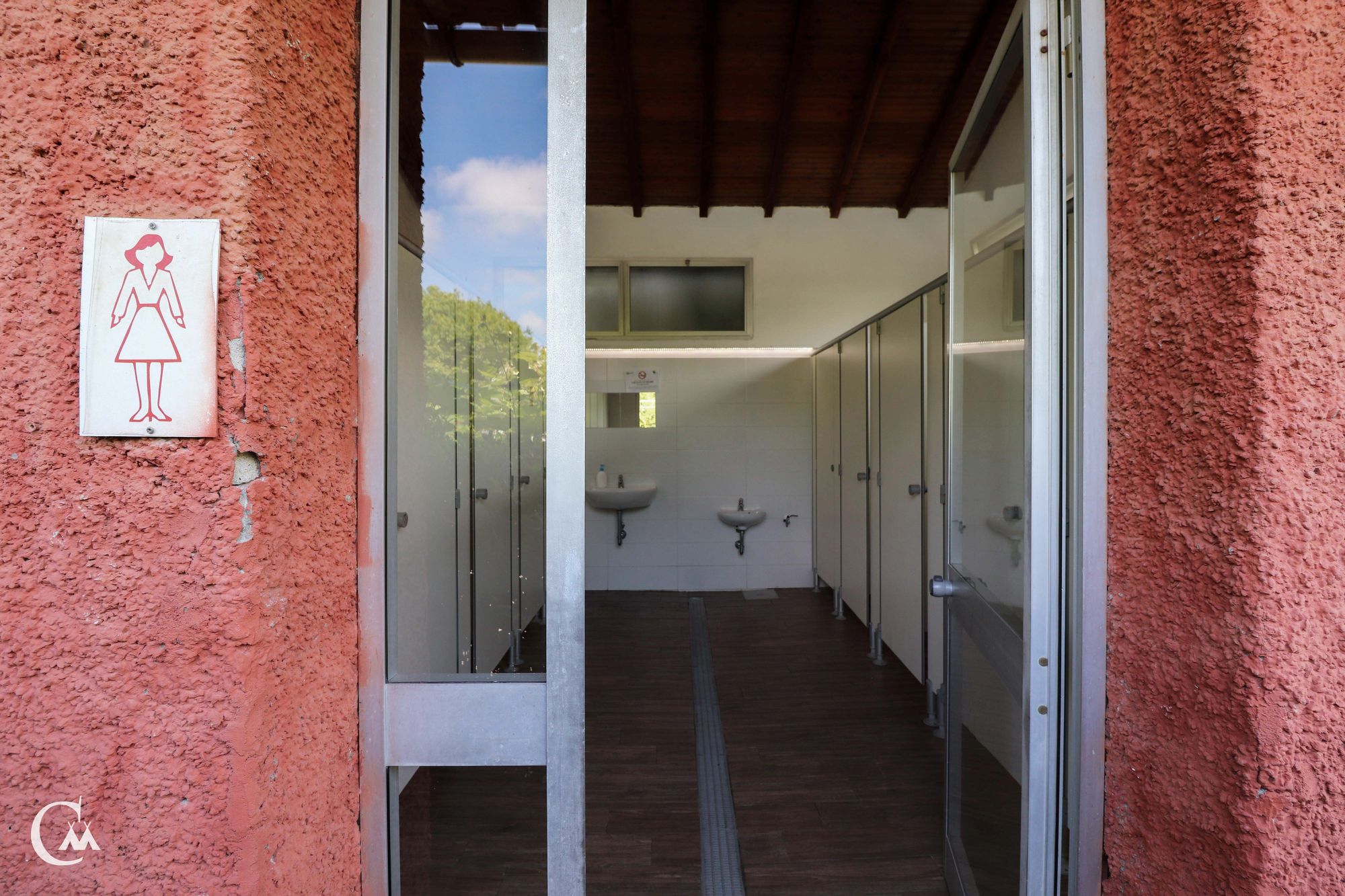 Camping Miraflores - Servizi Igienici